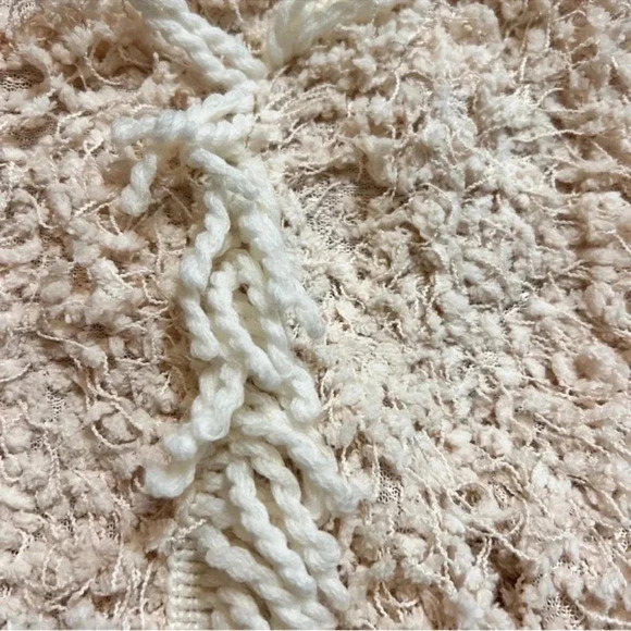 FREE THE ROSES CREW NECK SWEATER CREAM AND TAN CREWNECK LONG SLEEVE - Picture 6 of 10